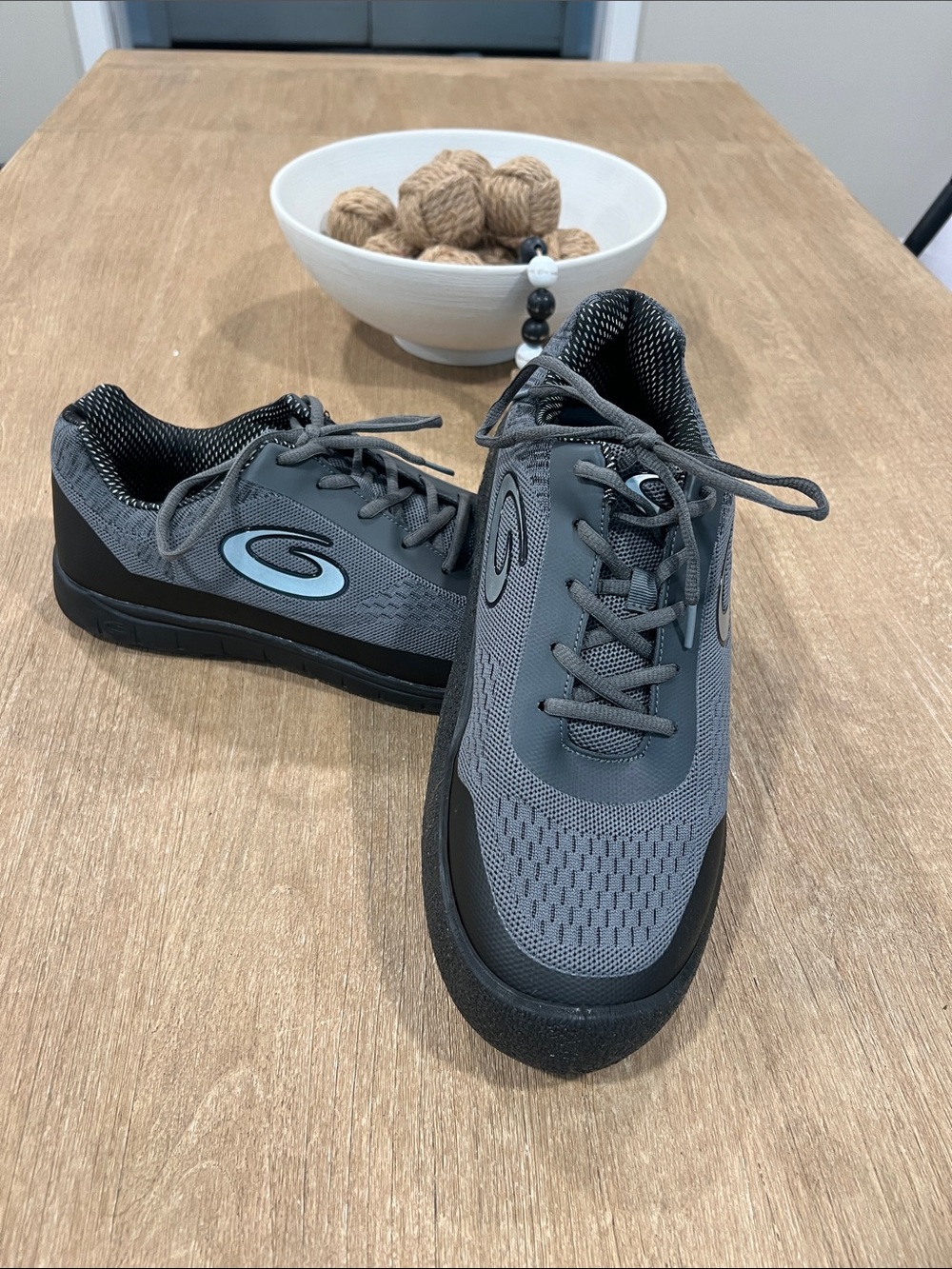 Men’s Goldline Curling Shoes